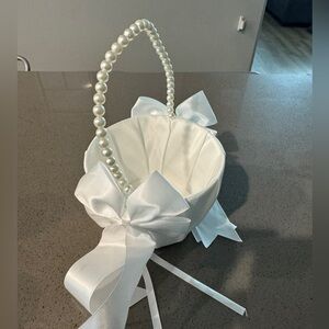 Flower Girl Basket with Pearl Handle